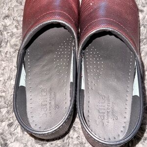 Sanita Wine Red Textured Slip-On Clogs